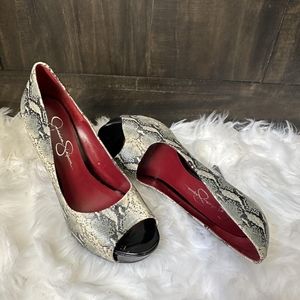 Women's leopard heels